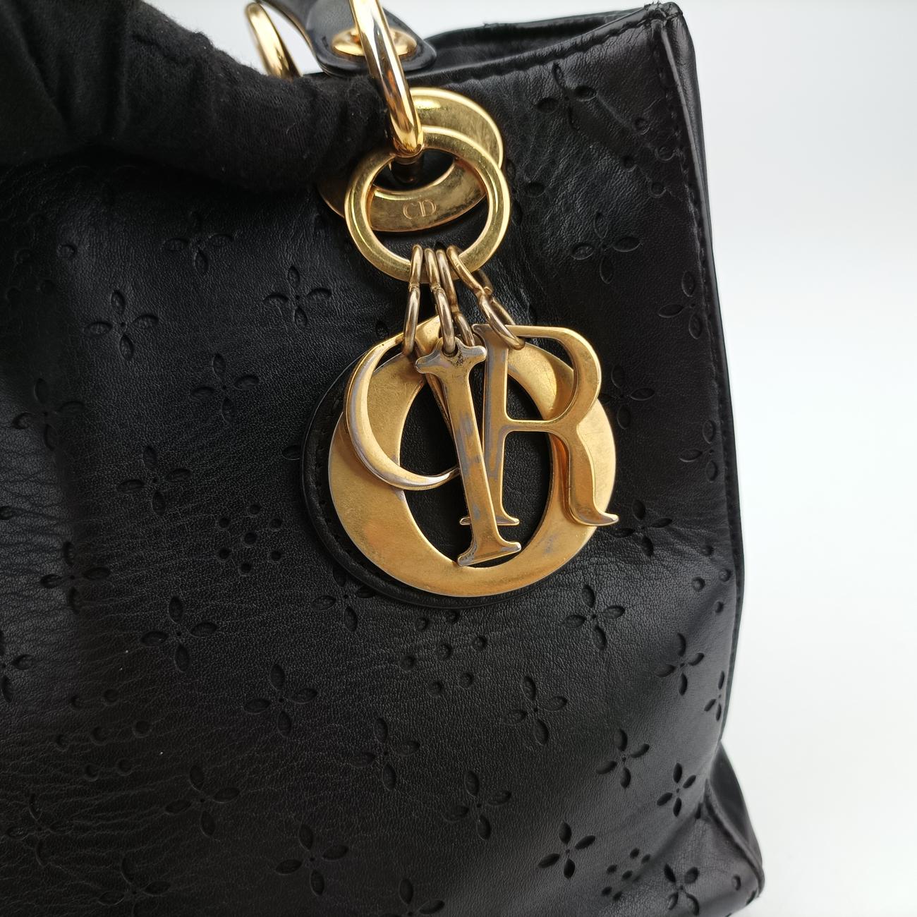 Lady DiorBlackLeather05-MA-0028レディディオールブラックレザー05-MA-0028