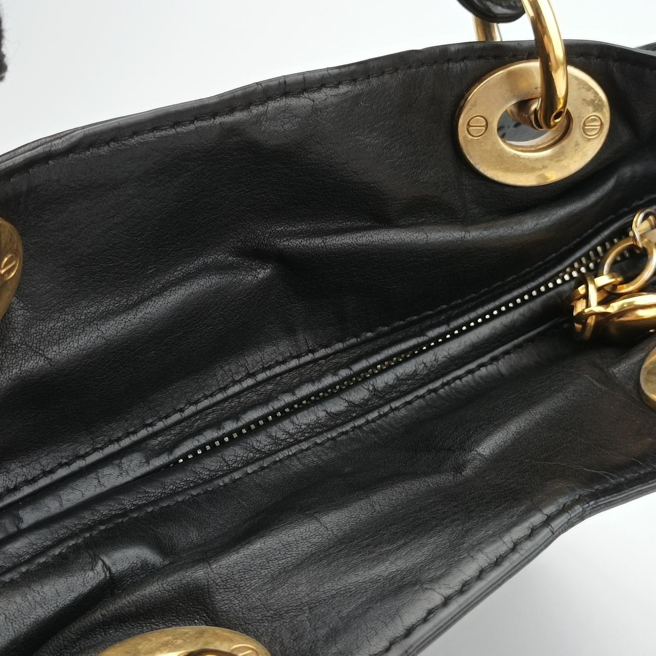 Lady DiorBlackLeather05-MA-0028レディディオールブラックレザー05-MA-0028