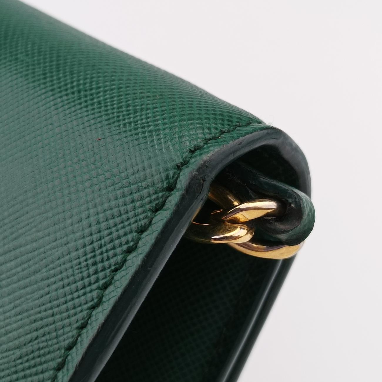 Corole ChainGreenSaffiano Leather25コロール チェーングリーンサフィアーノレザー25