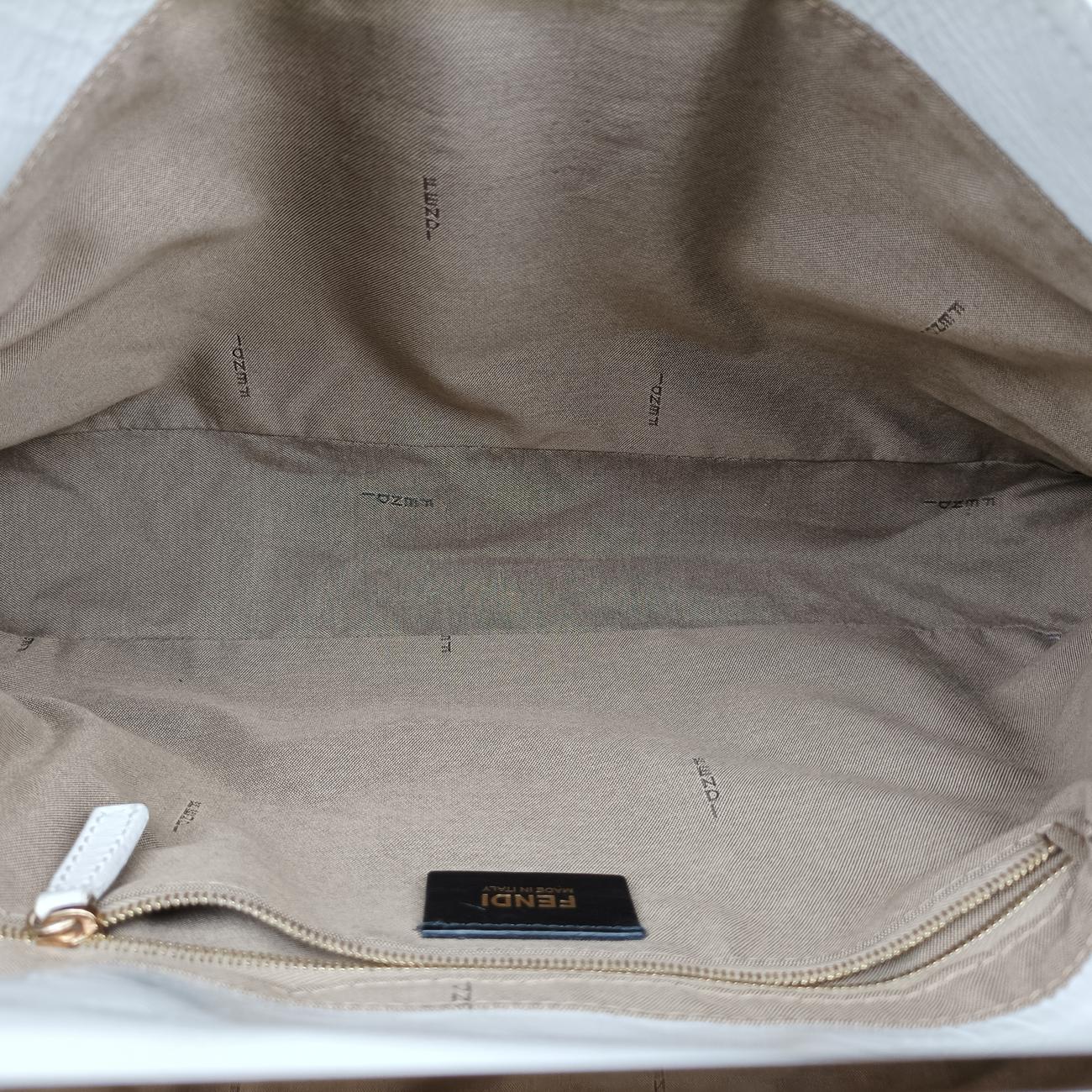Maxi Baguette FlapWhiteLeather8BT1438BT143-ZM1 118-2579ズッカ マキシバゲットホワイトレザー8BT1438BT143-ZM1 118-2579