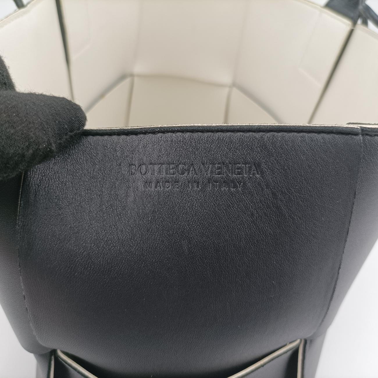 The ArcototeBlacklambskinB09323760Eザ アルコトートブラックラムスキンB09323760E