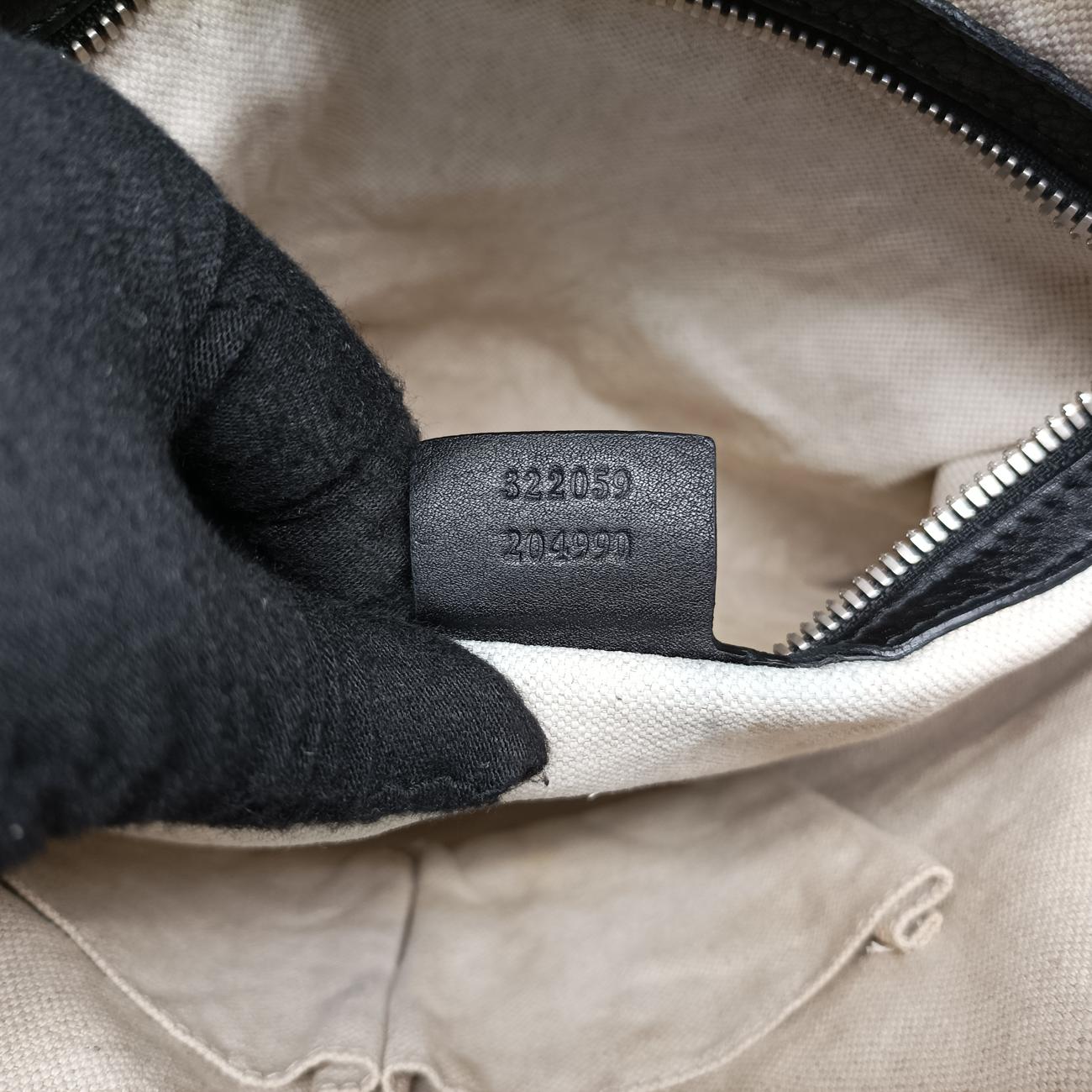 Interlocking G Logo Soho MessengerBlackLeather322059E015019962インターロッキングG ソーホー メッセンジャーブラックレザー322059E015019962