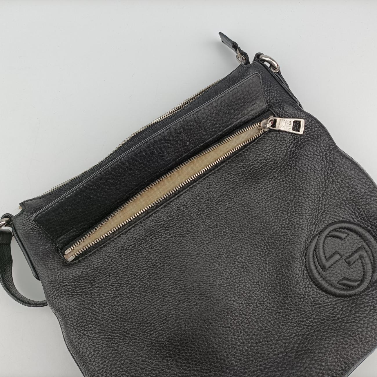 Interlocking G Logo Soho MessengerBlackLeather322059E015019962インターロッキングG ソーホー メッセンジャーブラックレザー322059E015019962