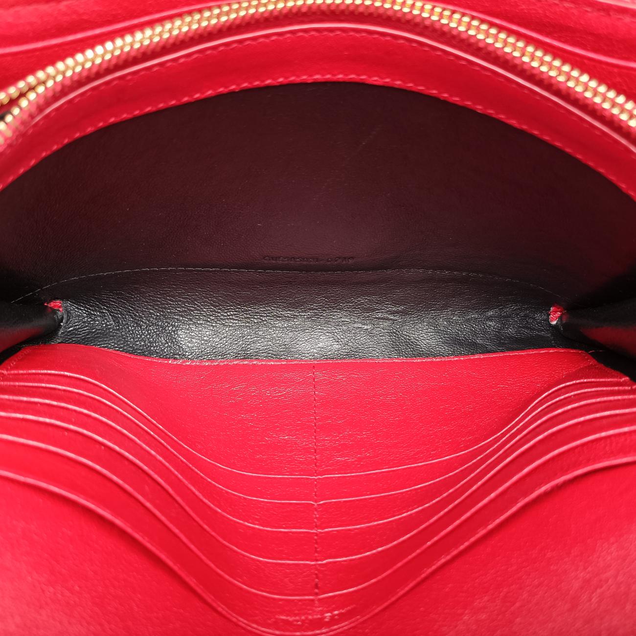 Paris BeckyRedlambskin585031GUE585031.0719パリ ベッキーレッドラムスキン585031GUE585031.0719