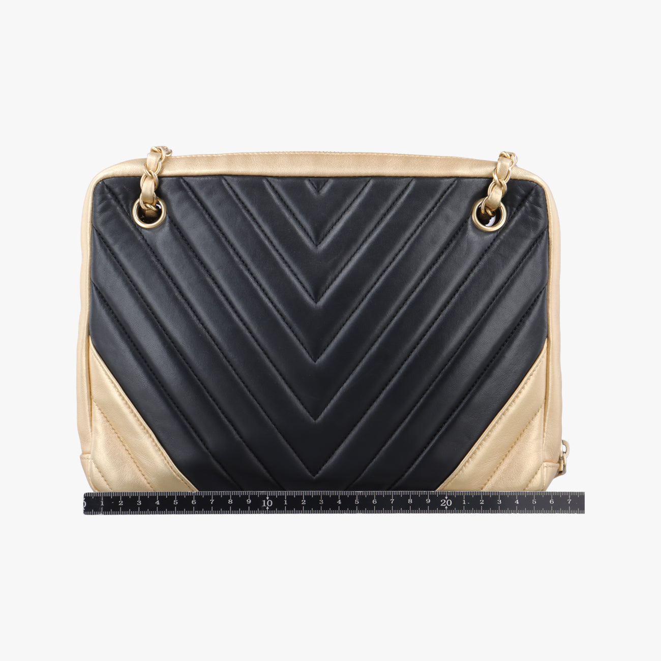 Chevron CameraMulticolourlambskinA9283820977640シェブロン Vステッチ ココマークマルチカラーラムスキンA9283820977640