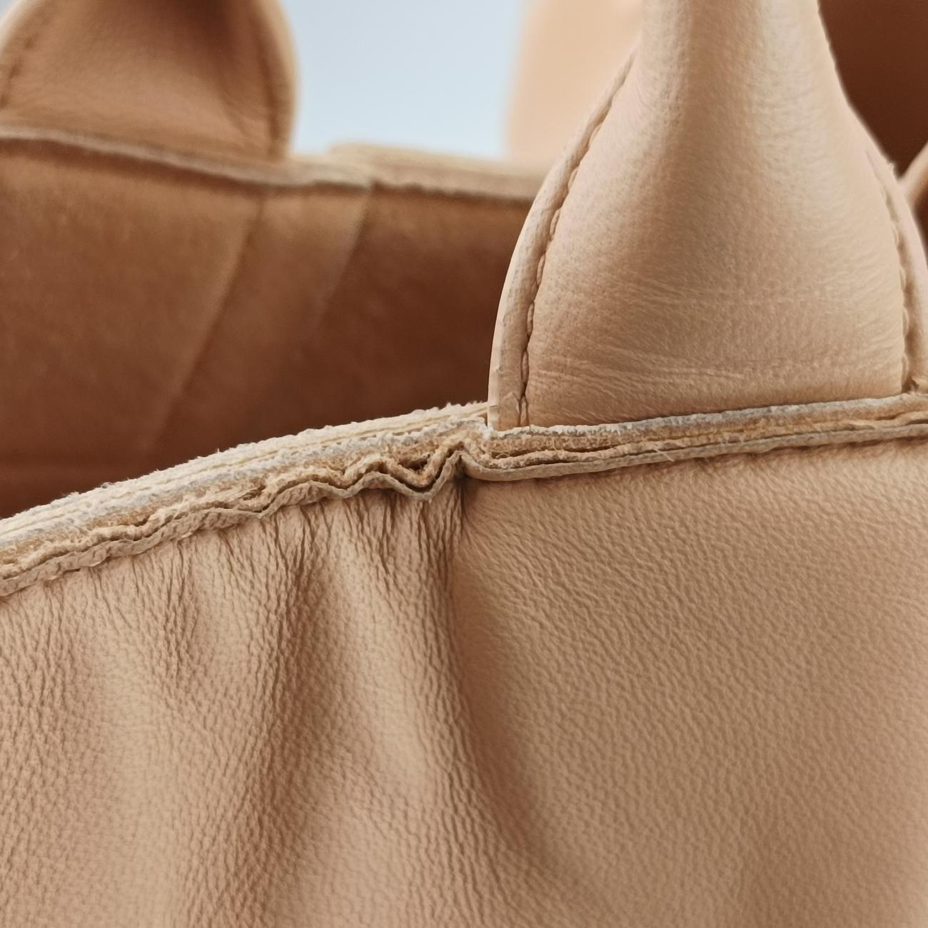 THE ARCO ToteBeigelambskinB09372900Nミディアム ザ アルコ トートベージュラムスキンB09372900N