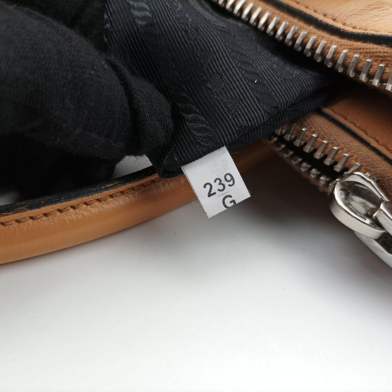 Twin Pocket Double Zip ToteCamelleatherBN2619239 GツインポケットダブルジップトートキャメルレザーBN2619239 G
