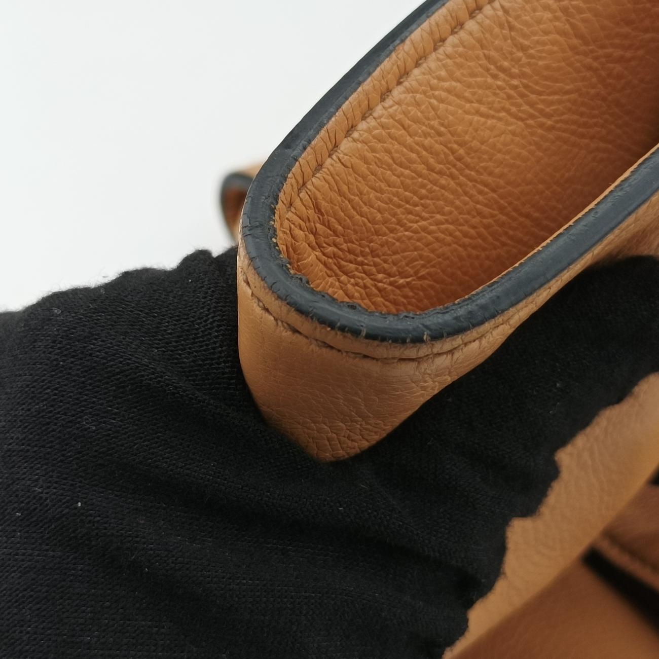Twin Pocket Double Zip ToteCamelleatherBN2619239 GツインポケットダブルジップトートキャメルレザーBN2619239 G