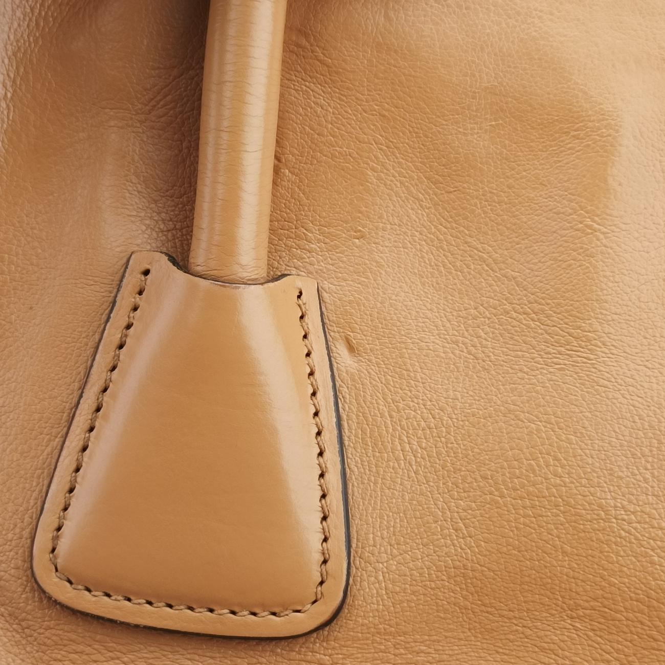 Twin Pocket Double Zip ToteCamelleatherBN2619239 GツインポケットダブルジップトートキャメルレザーBN2619239 G