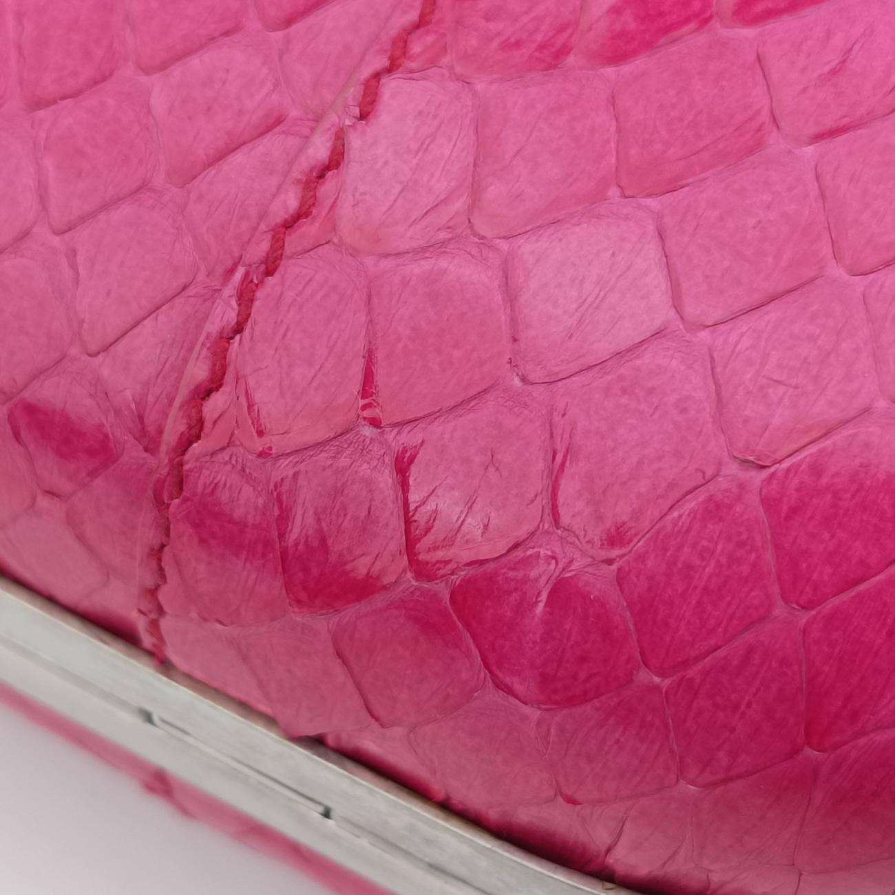 Exotic ClutchRosesnakeskin236715 000926エキゾチッククラッチローズ レッドヘビ革236715 000926