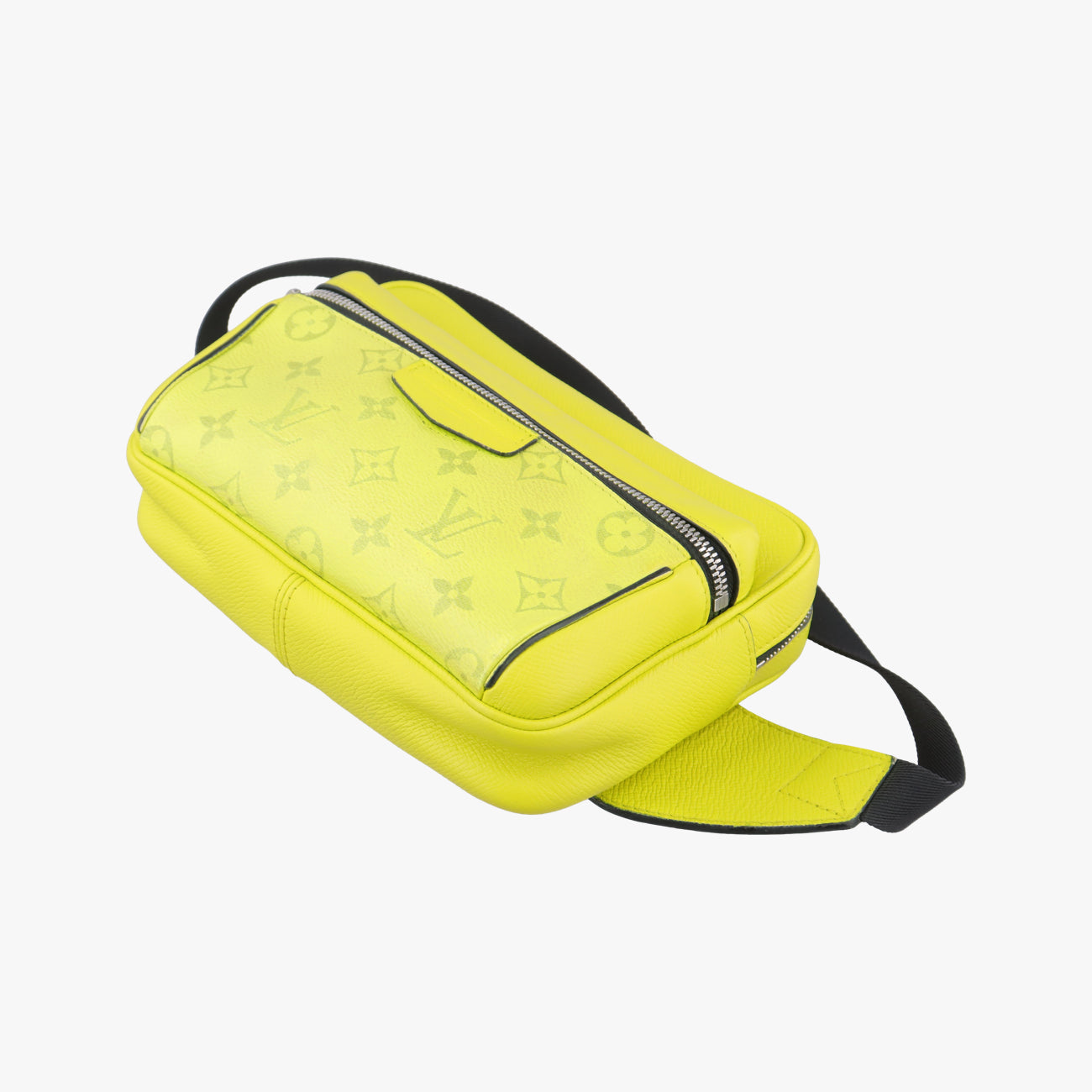 Taiga Rama Bum Bag OutdoorJauneTaiga Leather/Monogram EclipseM30251FO0199タイガラマ バムバッグアウトドアジョーヌタイガ レザー/モノグラム エクリプスM30251FO0199