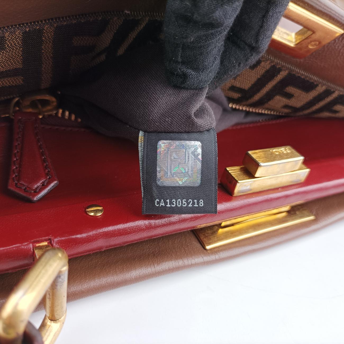 PEEKABOO LargeBrownLeather8BN2102454-8BN210-CN1-099ピーカブー ラージブラウンレザー8BN2102454-8BN210-CN1-099