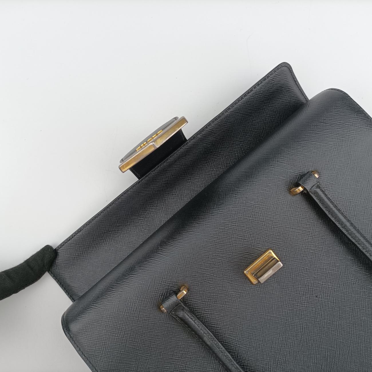 turn lockBlackSAFFIANO LeatherB2725C231ターンロックブラックサフィアーノレザーB2725C231