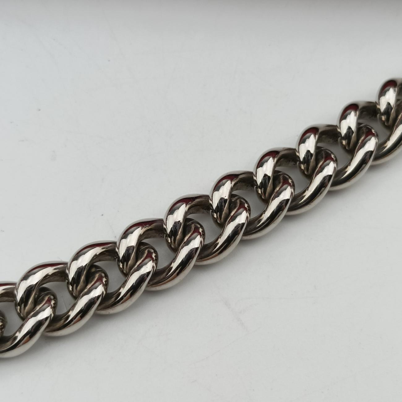 DU0136DU0136
