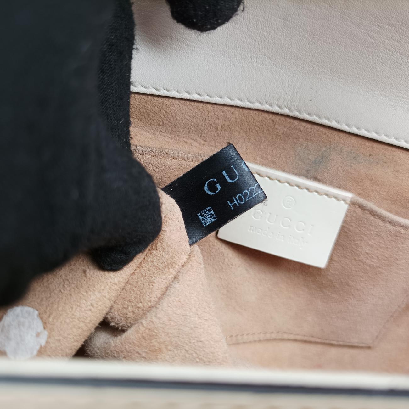 PadlockWhiteLeather432182H022240651パドロックホワイトレザー432182H022240651