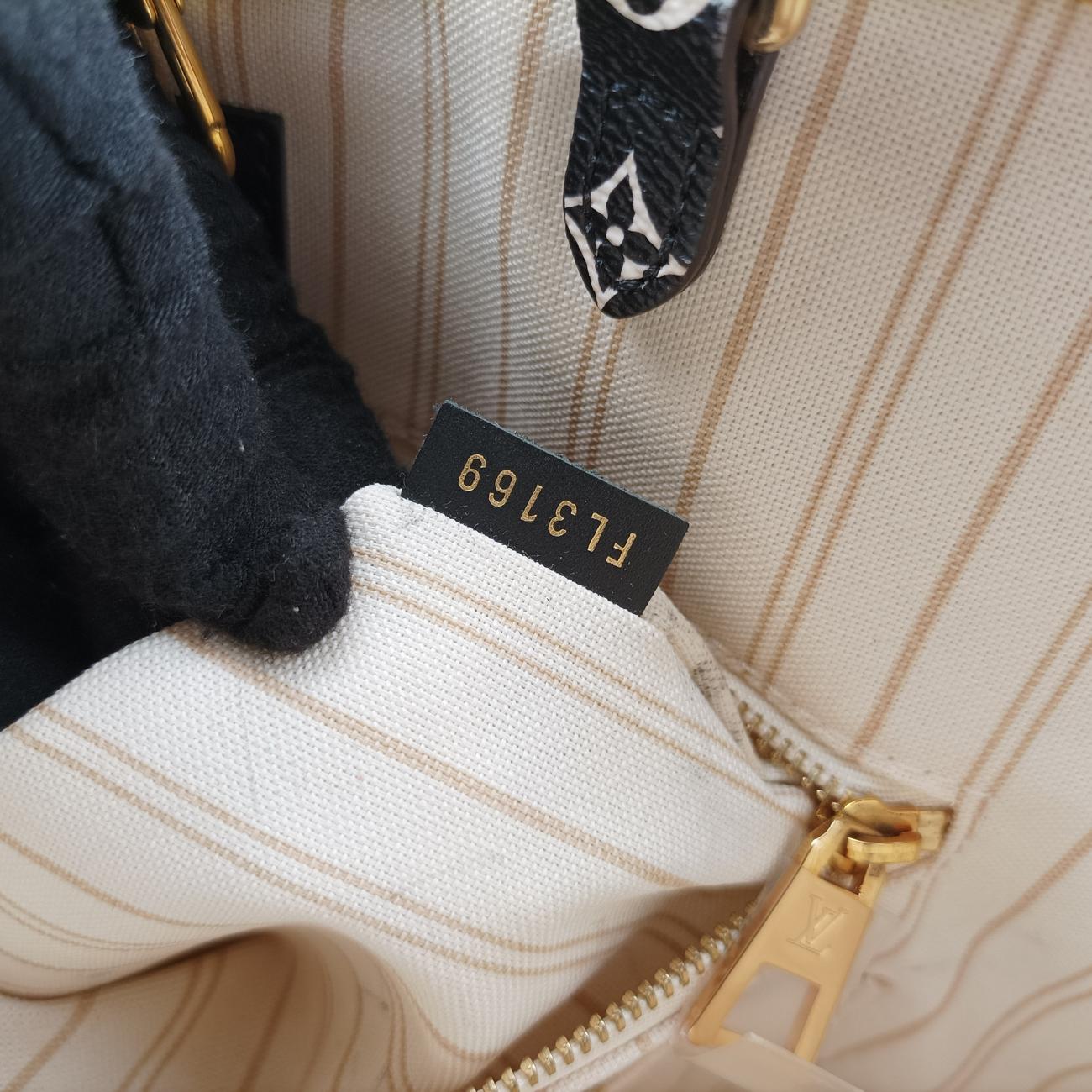 On The Go GMIVOIRE×brown×MulticolorMonogram GiantM44675FL3169オンザゴーGMイヴォワール×ブラウン×マルチモノグラム ジャイアントM44675FL3169