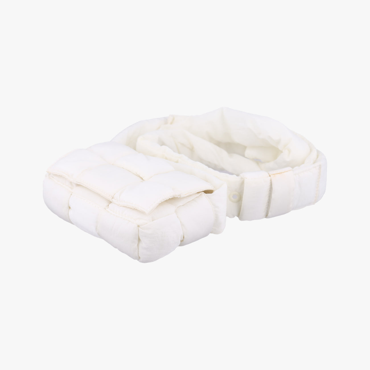 candy cassetteWhitelambskinP02326148Tキャンディ カセットホワイトラムスキンP02326148T