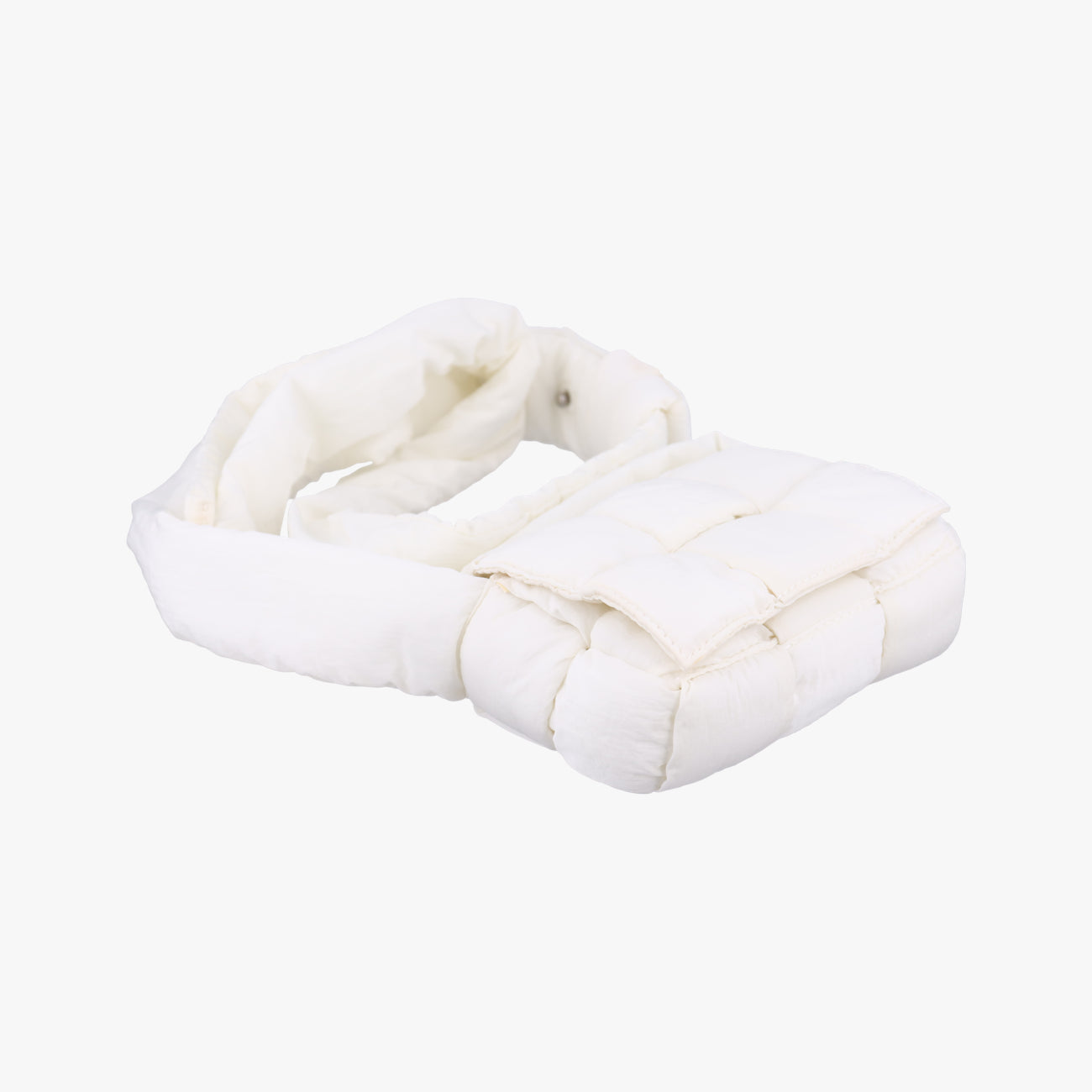 candy cassetteWhitelambskinP02326148Tキャンディ カセットホワイトラムスキンP02326148T