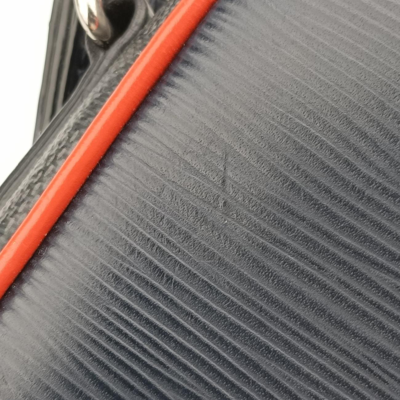 DANUBE SLIM PM NMNavy x Blue x NoirEpi×DAMIER GRAPHITEM51460FO2168ダヌーブスリムPM NMネイビー×ブルー×ノワールエピ×ダミエグラフィットM51460FO2168