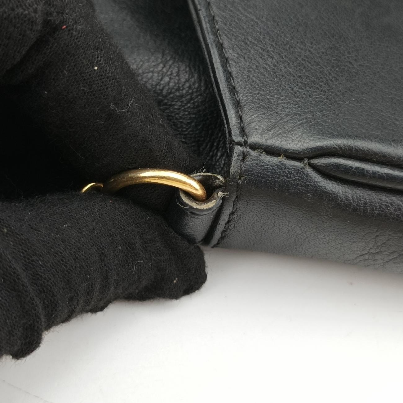 Fendista PochetteBlackLeather8M02768M0276-ANG-128-2566フェンディスタ ポシェットブラックレザー8M02768M0276-ANG-128-2566