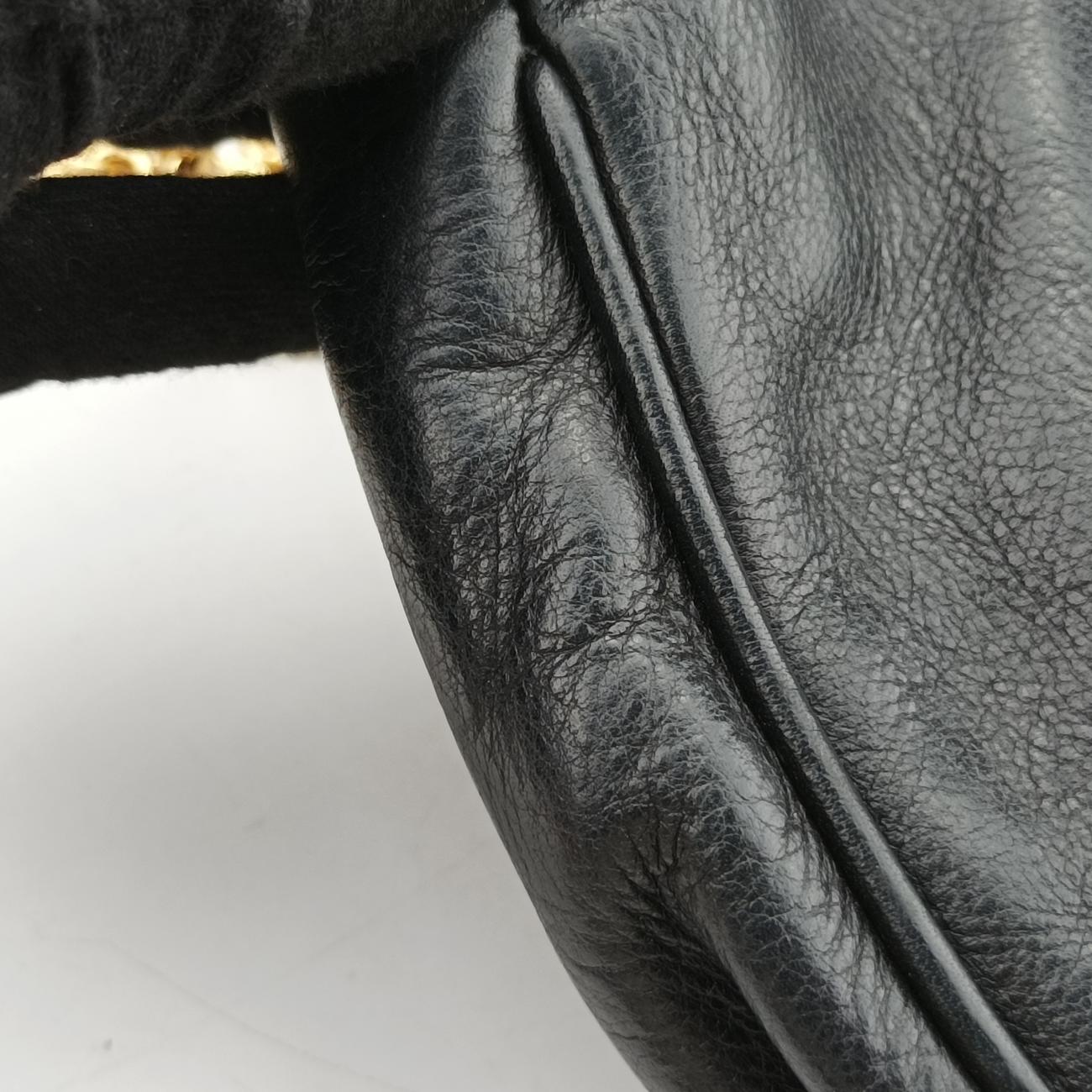 Fendista PochetteBlackLeather8M02768M0276-ANG-128-2566フェンディスタ ポシェットブラックレザー8M02768M0276-ANG-128-2566