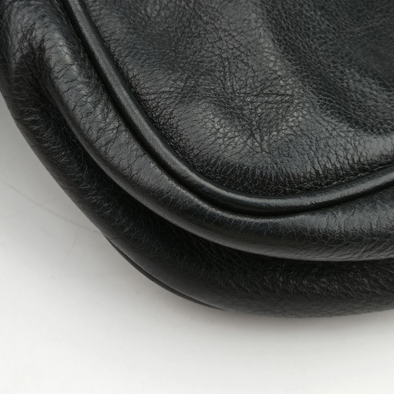 Fendista PochetteBlackLeather8M02768M0276-ANG-128-2566フェンディスタ ポシェットブラックレザー8M02768M0276-ANG-128-2566