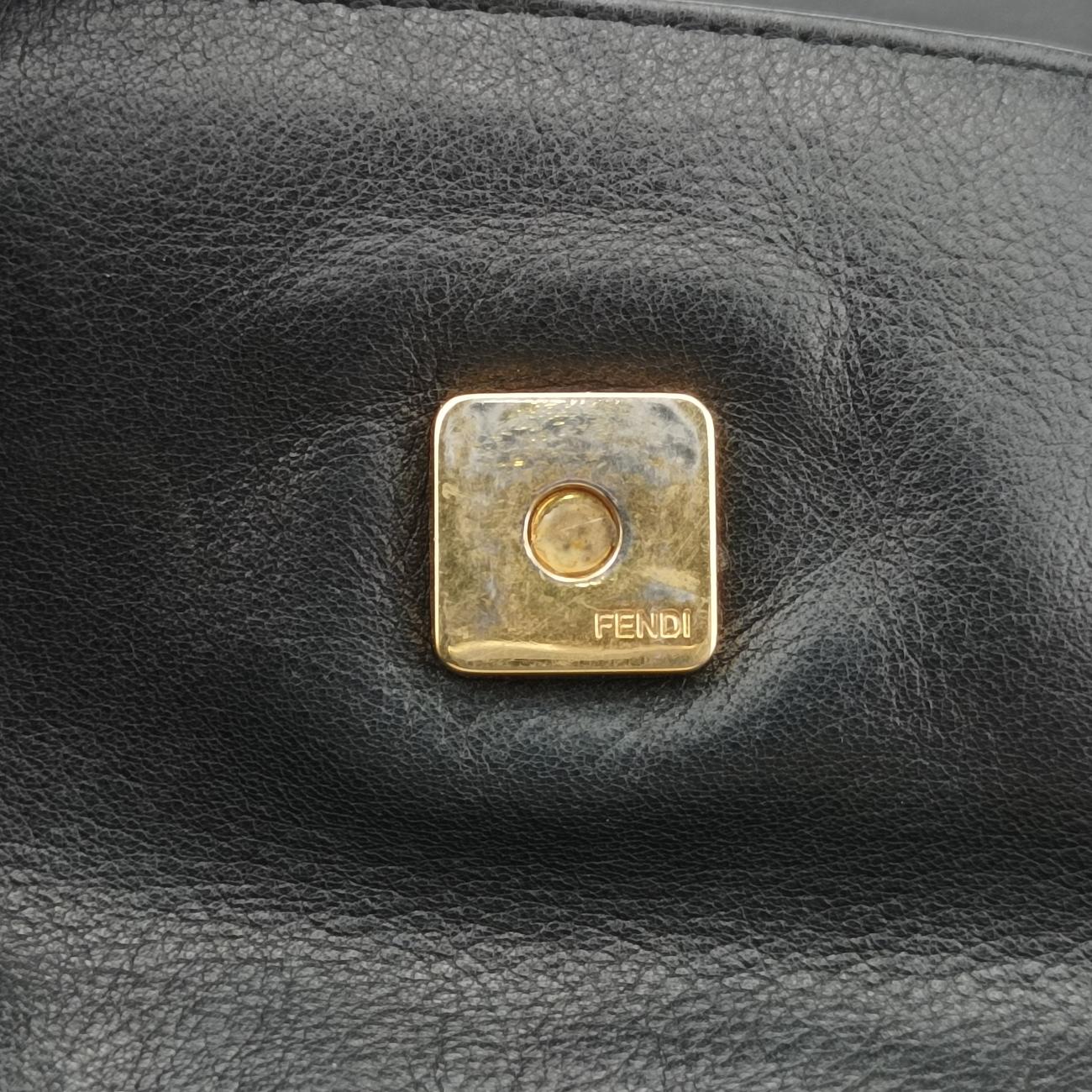 Fendista PochetteBlackLeather8M02768M0276-ANG-128-2566フェンディスタ ポシェットブラックレザー8M02768M0276-ANG-128-2566
