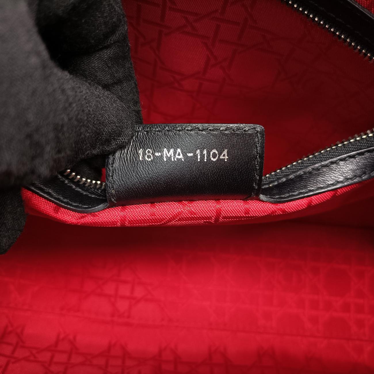 Lady DiorBlacklambskin18-MA-1104レディディオールブラックラムスキン18-MA-1104