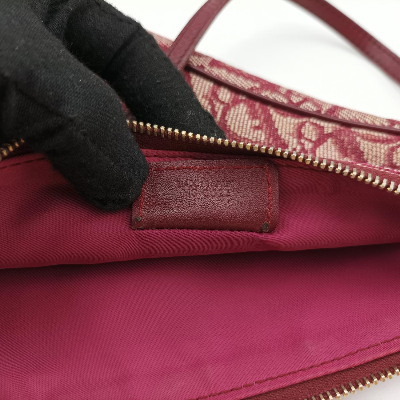 SaddleBurgundyfabricMC 0022サドルワインレッドファブリックMC 0022