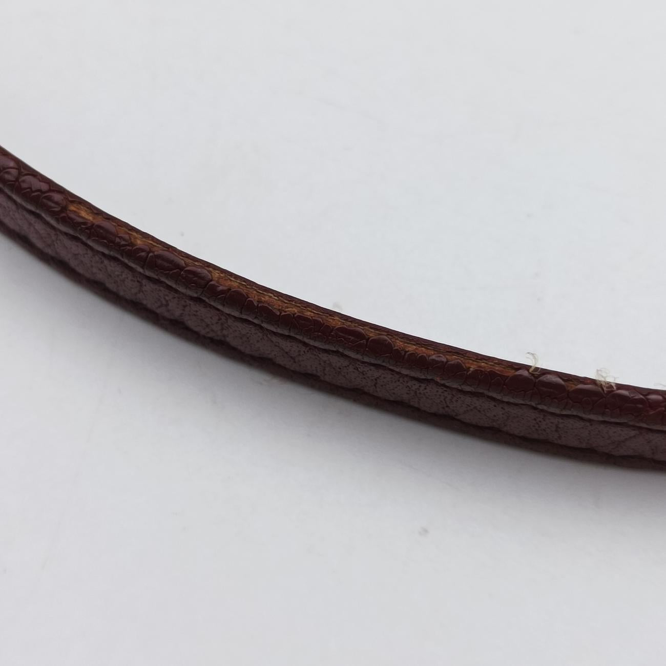 SaddleBurgundyfabricMC 0022サドルワインレッドファブリックMC 0022
