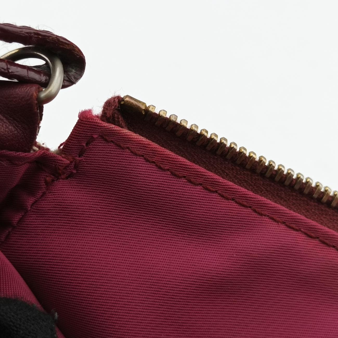 SaddleBurgundyfabricMC 0022サドルワインレッドファブリックMC 0022