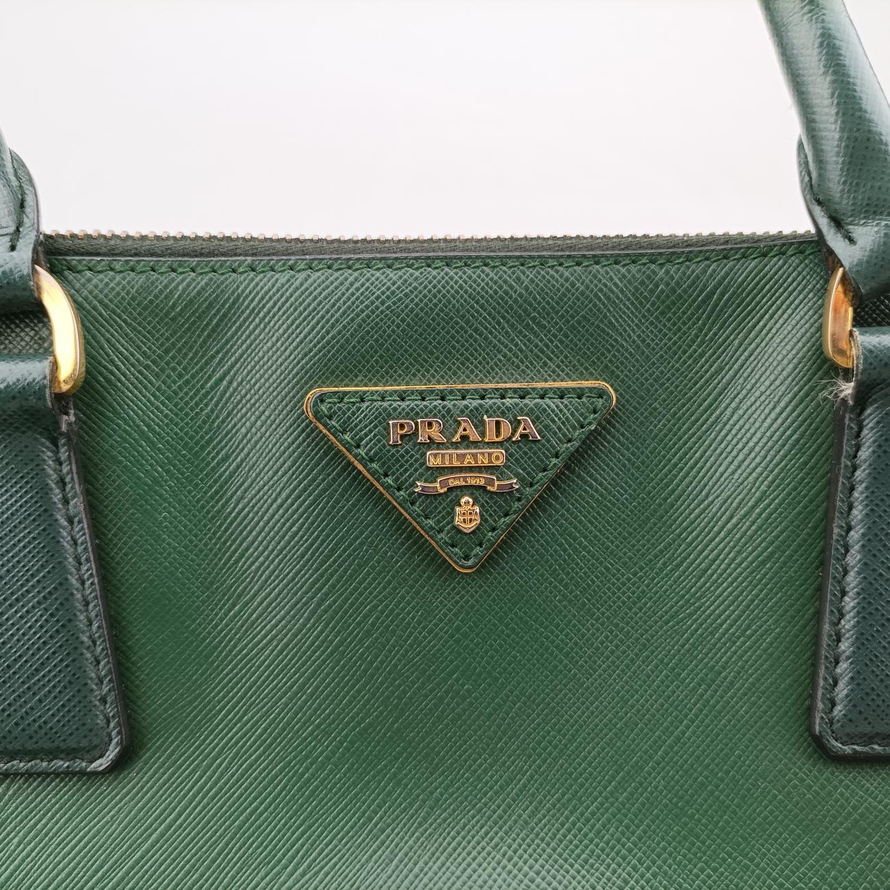 GalleriagreenSaffiano LeatherB2274C14 VガレリアグリーンサフィアーノレザーB2274C14 V