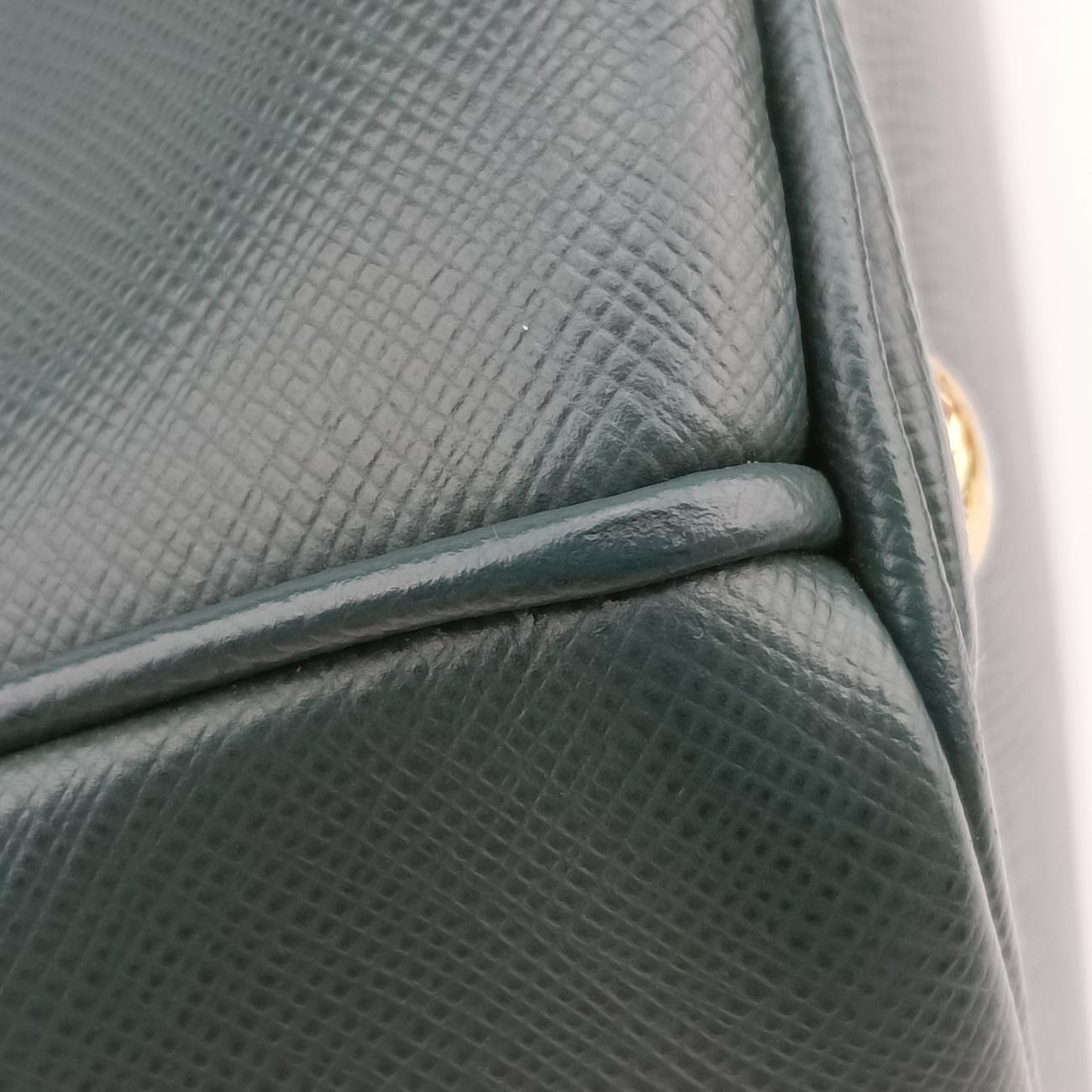 GalleriagreenSaffiano LeatherB2274C14 VガレリアグリーンサフィアーノレザーB2274C14 V