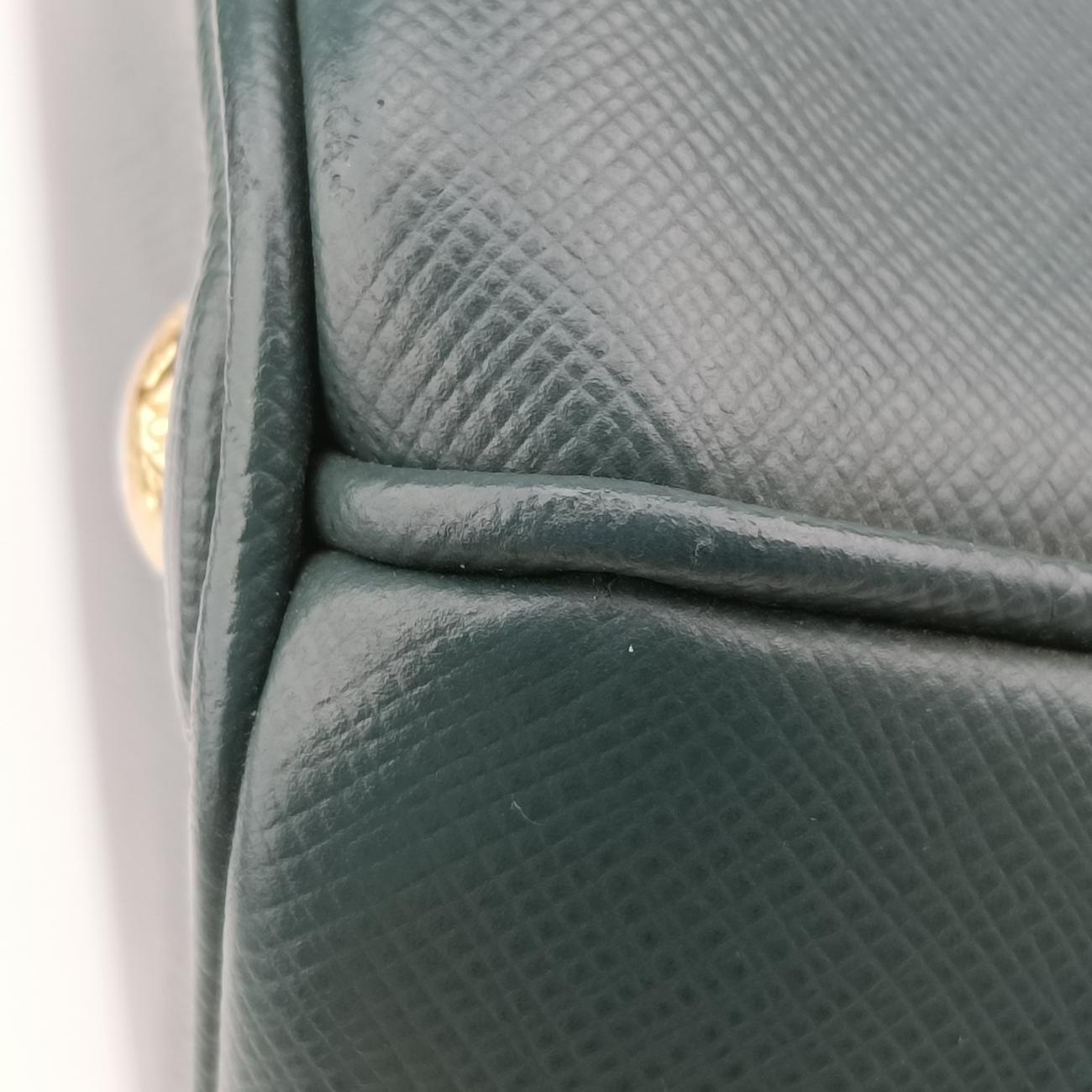 GalleriagreenSaffiano LeatherB2274C14 VガレリアグリーンサフィアーノレザーB2274C14 V