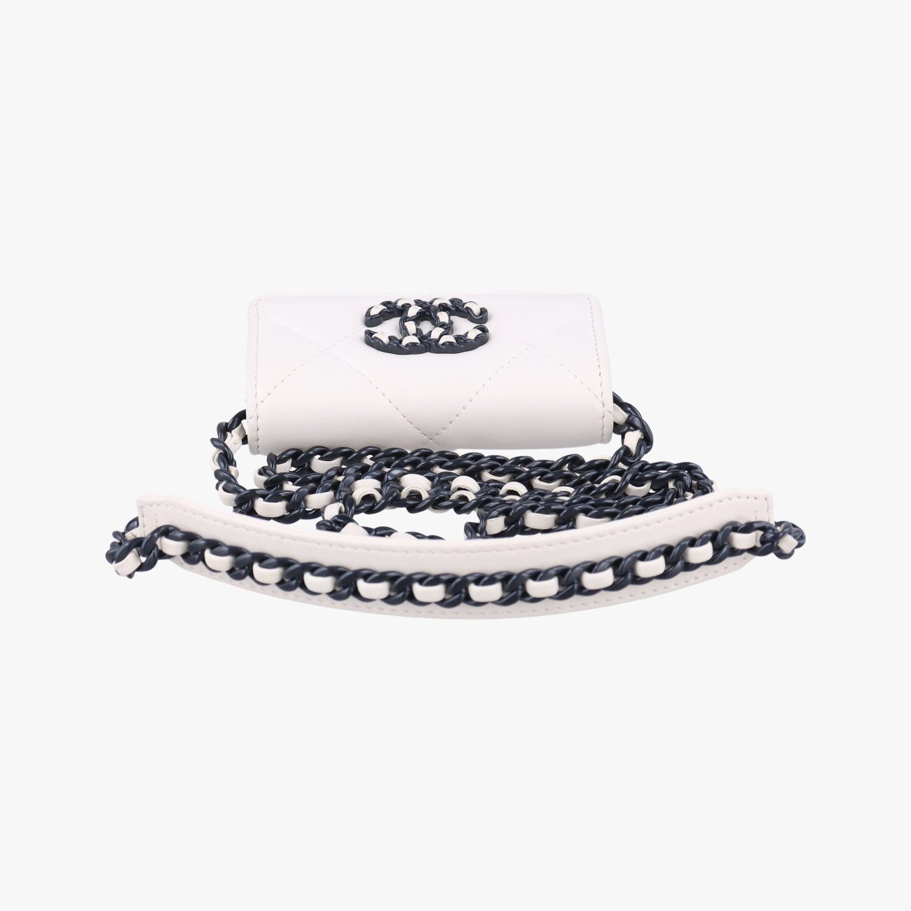 CHANEL 19 Flap Coin PurseWhitelambskinAP240931645076マトラッセ シャネル 19 フラップ コインパースホワイトラムスキンAP240931645076