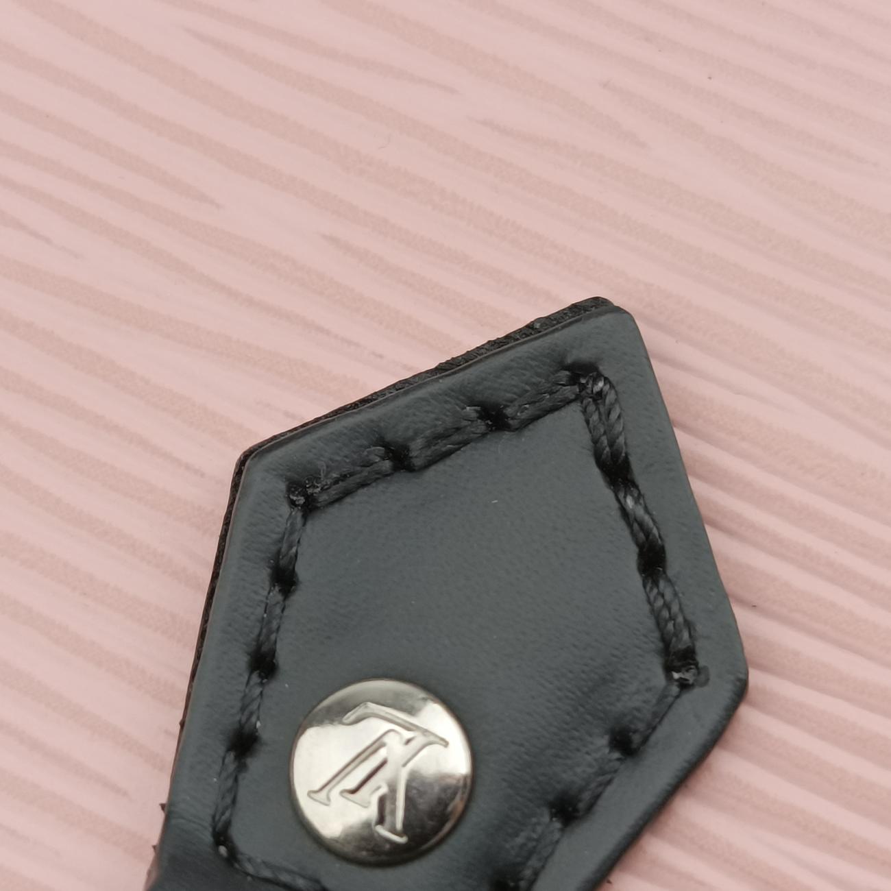 Petit Sac PlatROSE BALLERINEpiM69575CA2290プティットサックプラローズバレリーヌエピM69575CA2290