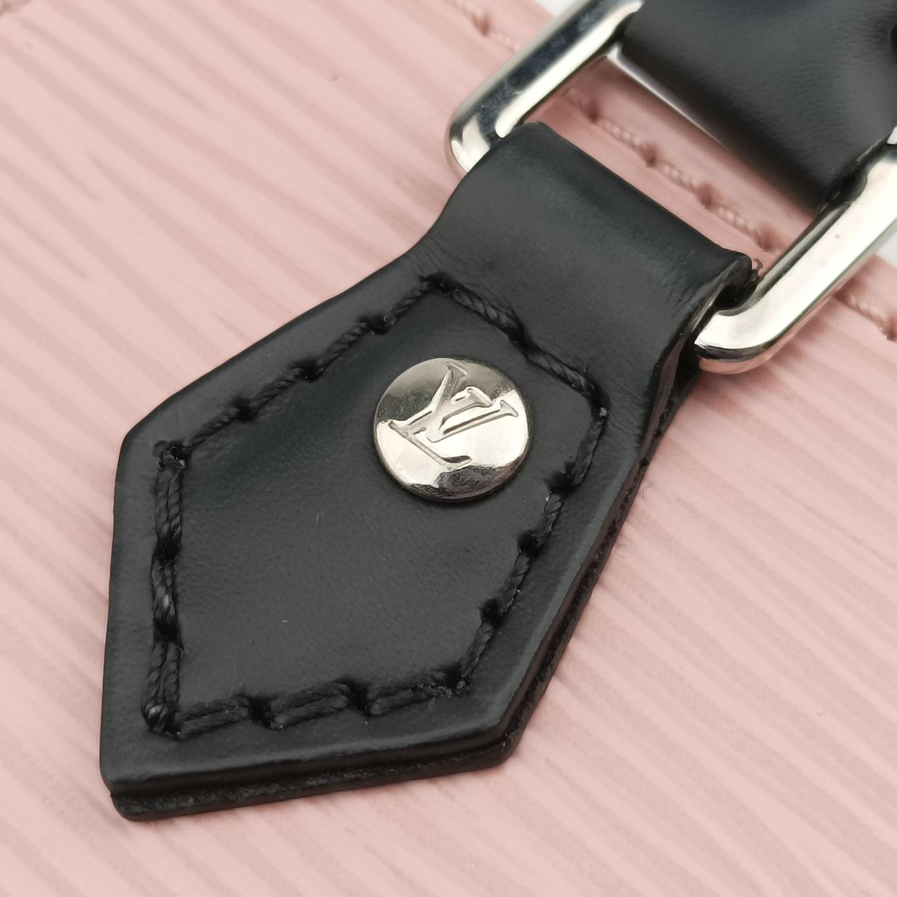 Petit Sac PlatROSE BALLERINEpiM69575CA2290プティットサックプラローズバレリーヌエピM69575CA2290