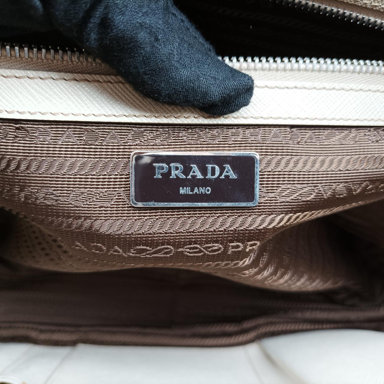 BriefcaseBeigeSAFFIANO Leather208ブリーフケースベージュサフィアーノレザー208