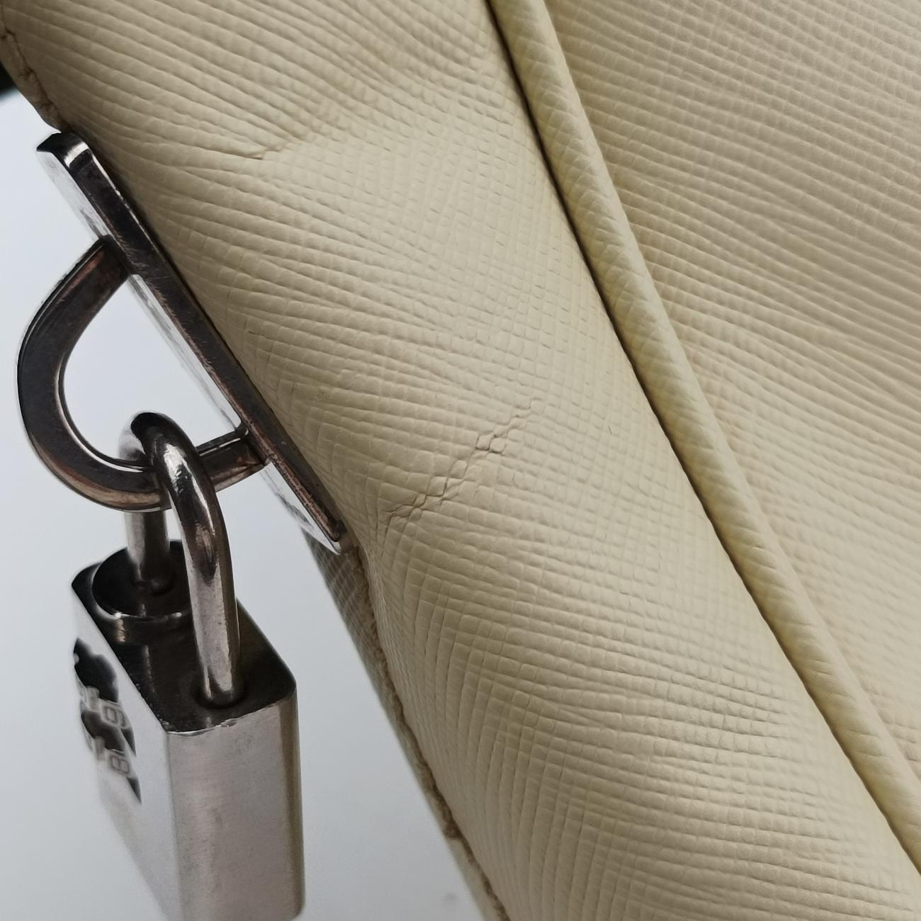 BriefcaseBeigeSAFFIANO Leather208ブリーフケースベージュサフィアーノレザー208