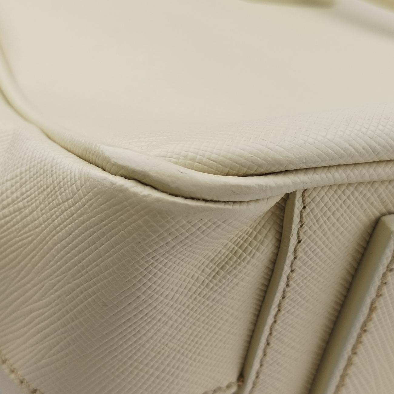 BriefcaseBeigeSAFFIANO Leather208ブリーフケースベージュサフィアーノレザー208