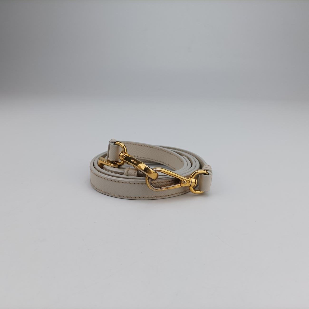 GalleriaWhiteSAFFIANO LeatherBN227431/N 208ガレリアホワイトサフィアーノレザーBN227431/N 208