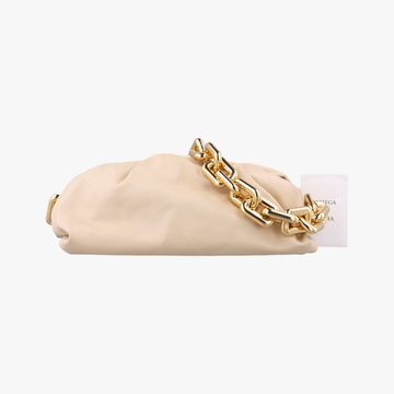 The Chain PouchBeigelambskinB09242481Zザ チェーン ポーチベージュラムスキンB09242481Z