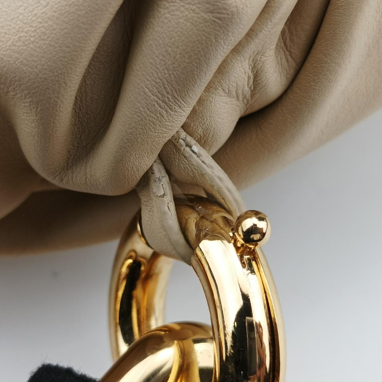 The Chain PouchBeigelambskinB09242481Zザ チェーン ポーチベージュラムスキンB09242481Z