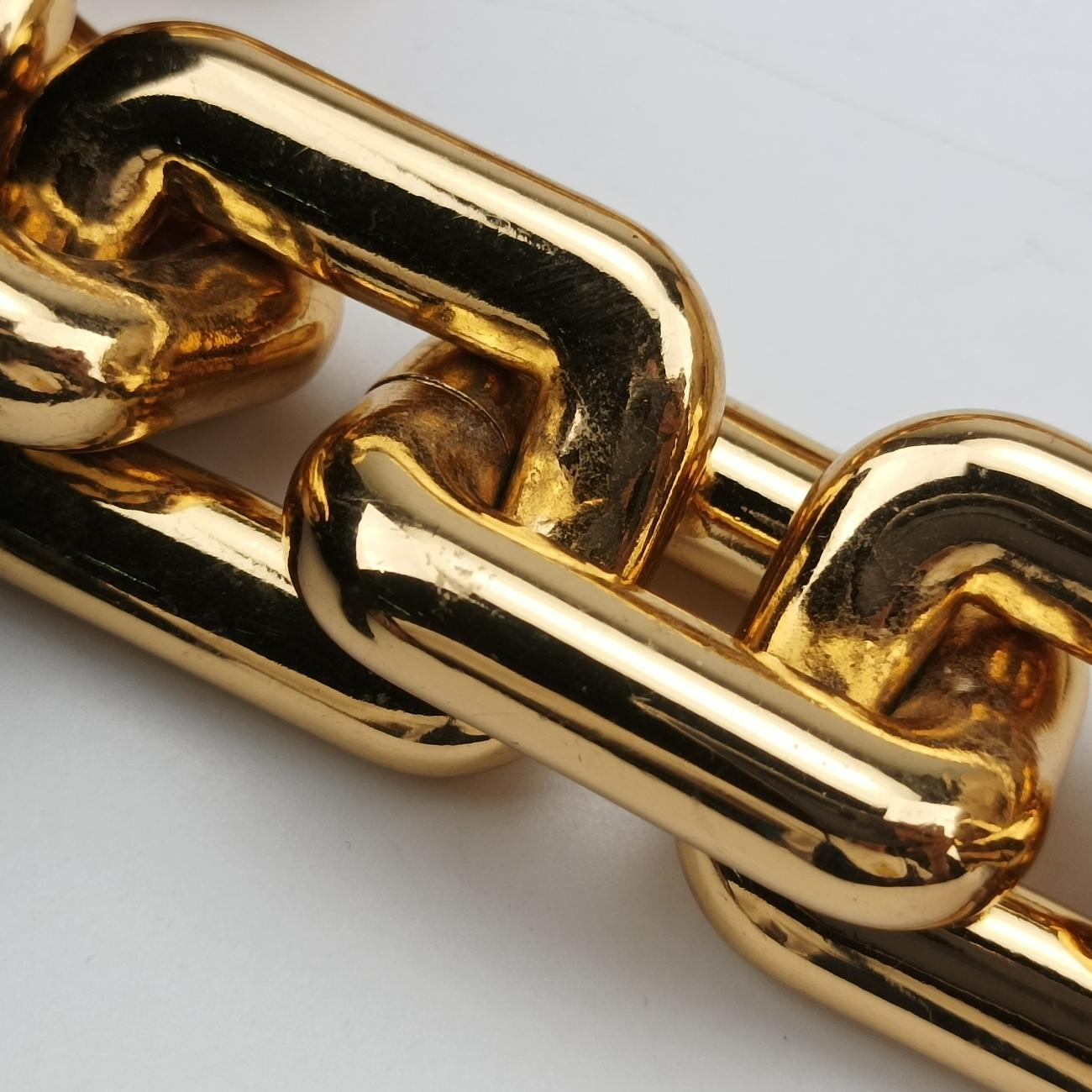 The Chain PouchBeigelambskinB09242481Zザ チェーン ポーチベージュラムスキンB09242481Z