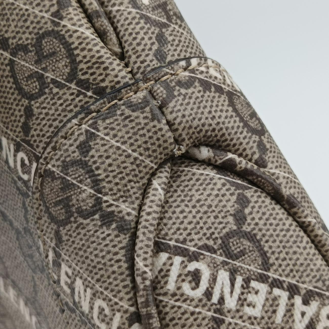 Balenciaga collaboration The Hacker Project Jackie 1961MulticolourPVC coated canvas636706H036682648バレンシアガ コラボ ザ ハッカー プロジェクト ジャッキー 1961マルチカラーPVCコーティングキャンバス636706H036682648