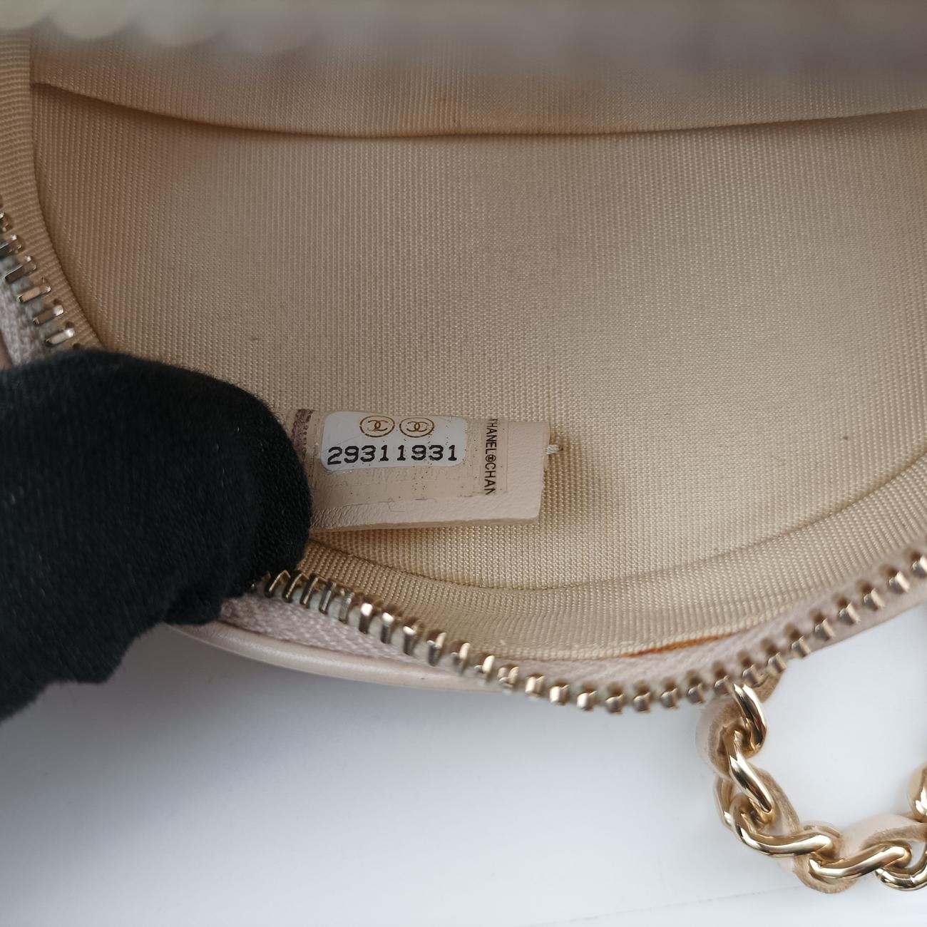 Matelasse RoundBeigecaviar skinAP105029311931マトラッセ ラウンドベージュキャビアスキンAP105029311931