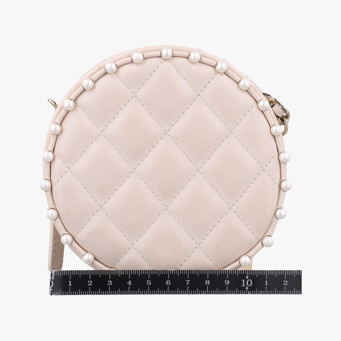 Matelasse RoundBeigecaviar skinAP105029311931マトラッセ ラウンドベージュキャビアスキンAP105029311931