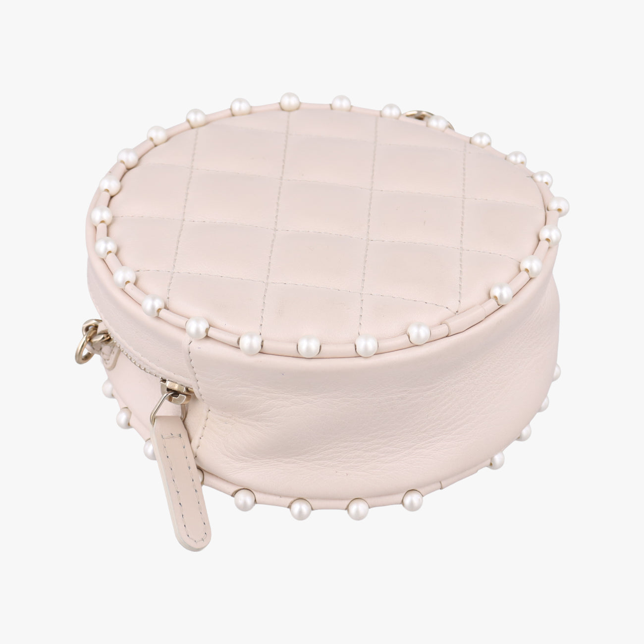 Matelasse RoundBeigecaviar skinAP105029311931マトラッセ ラウンドベージュキャビアスキンAP105029311931