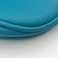 Fendista PochetteBlueLeather8M02768M0276-D16 149-2566フェンディスタ ポシェットブルーレザー8M02768M0276-D16 149-2566