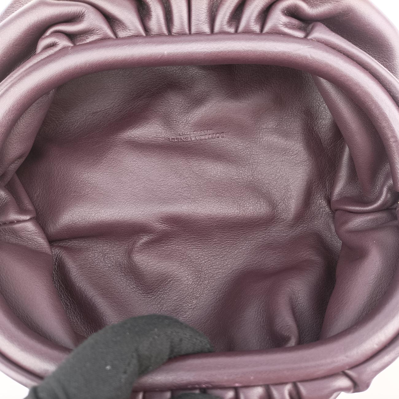The Chain PouchBurgundyLambskinP01470894Jザ チェーンポーチワインレッドラムスキンP01470894J